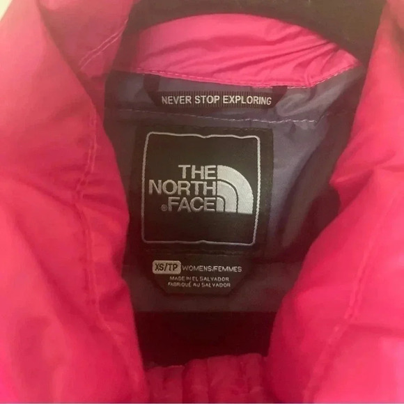 The North Face pink down  Denali jacket - Picture 4 of 8